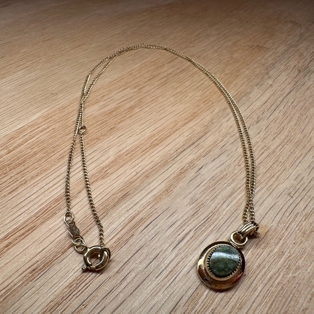 Vintage 12 K Gold plated Sarah Coventry Jade Necklace